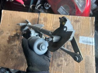 bontott TOYOTA YARIS Első Ablaktörlő Szerkezet Motorral