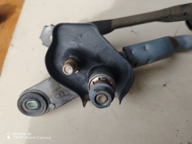 bontott TOYOTA YARIS Első Ablaktörlő Szerkezet Motorral