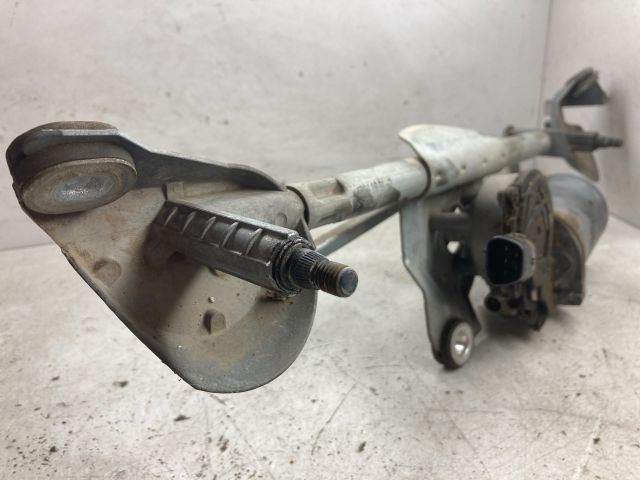 bontott TOYOTA YARIS Első Ablaktörlő Szerkezet Motorral