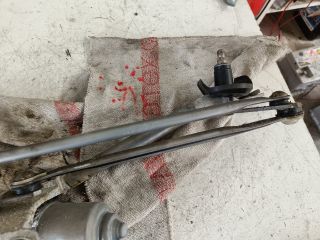 bontott TOYOTA YARIS Első Ablaktörlő Szerkezet Motorral