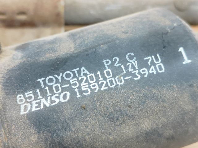 bontott TOYOTA YARIS Első Ablaktörlő Szerkezet Motorral