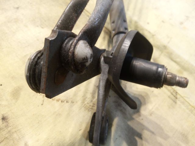 bontott TOYOTA YARIS Első Ablaktörlő Szerkezet Motorral