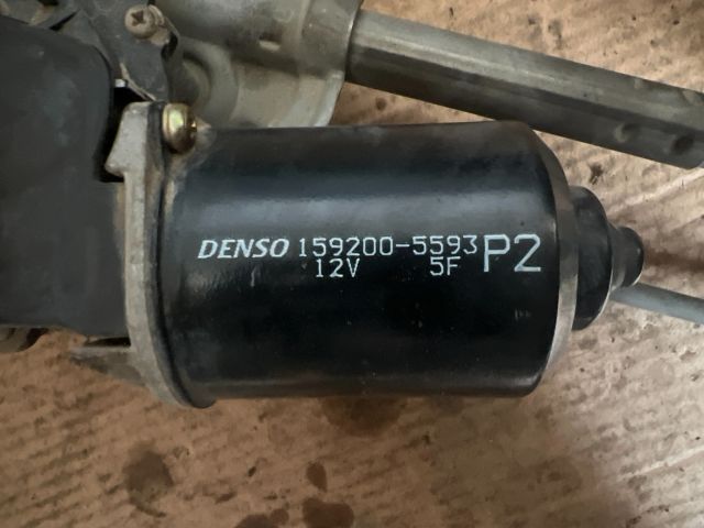 bontott TOYOTA YARIS Első Ablaktörlő Szerkezet Motorral