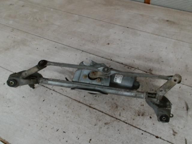 bontott TOYOTA YARIS Első Ablaktörlő Szerkezet Motorral