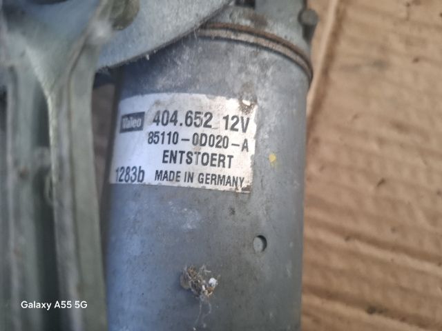 bontott TOYOTA YARIS Első Ablaktörlő Szerkezet Motorral