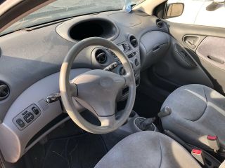 bontott TOYOTA YARIS Első Ablaktörlő Szerkezet Motorral