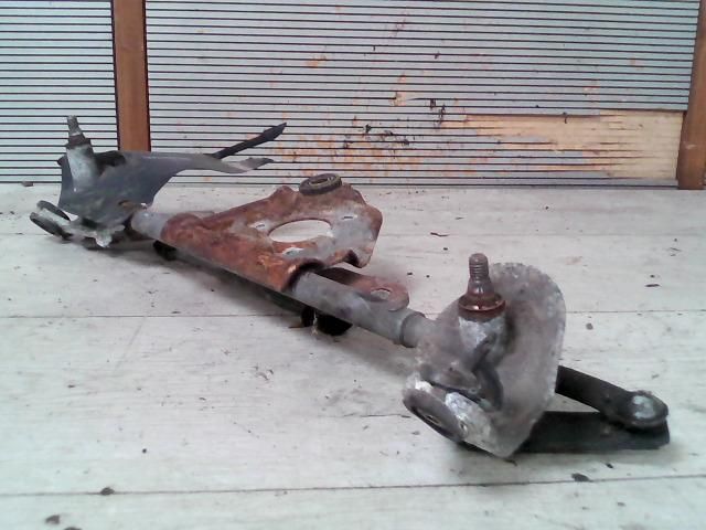 bontott TOYOTA YARIS Első Ablaktörlő Szerkezet