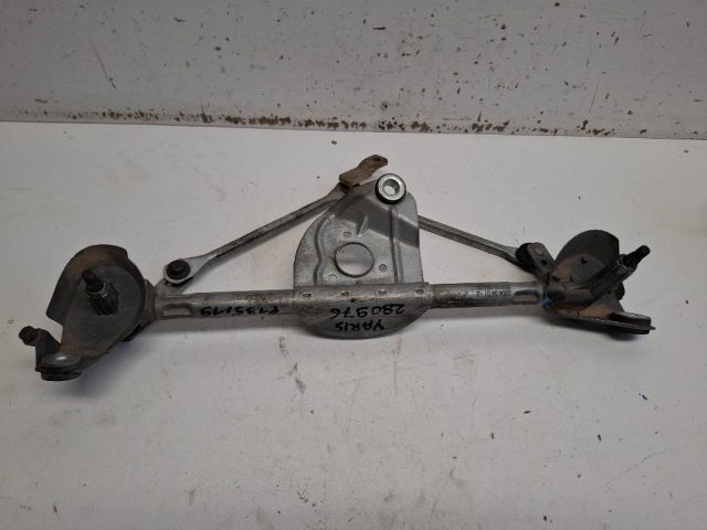 bontott TOYOTA YARIS Első Ablaktörlő Szerkezet