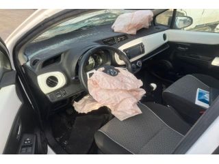bontott TOYOTA YARIS Első Ablaktörlő Szerkezet