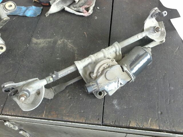 bontott TOYOTA YARIS Első Ablaktörlő Szerkezet