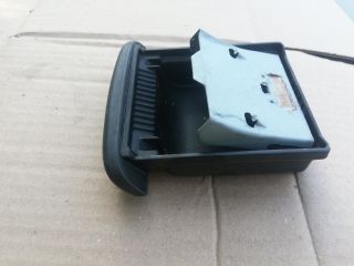 bontott TOYOTA YARIS Első Hamutartó