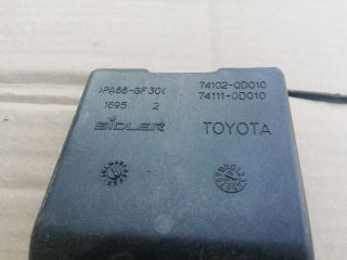 bontott TOYOTA YARIS Első Hamutartó