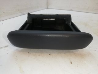 bontott TOYOTA YARIS Első Hamutartó