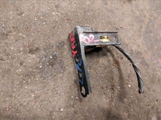 bontott TOYOTA YARIS Első Középső Ütközés Érzékelő (Homlokfalon)