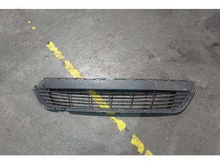 bontott TOYOTA YARIS Első Lökhárító Alsó Középső Díszrács