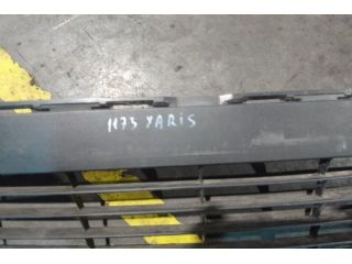 bontott TOYOTA YARIS Első Lökhárító Alsó Középső Díszrács