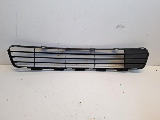 bontott TOYOTA YARIS Első Lökhárító Alsó Középső Díszrács