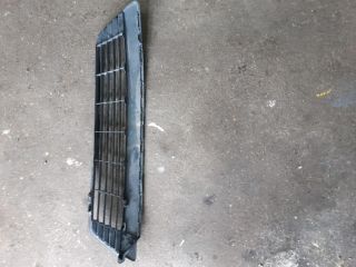 bontott TOYOTA YARIS Első Lökhárító Bal Díszrács