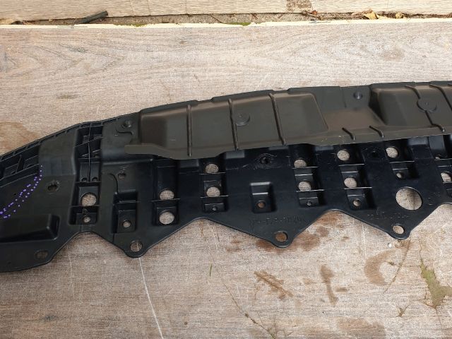 bontott TOYOTA YARIS Első Lökhárító Merevítő (Fém)