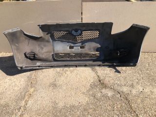 bontott TOYOTA YARIS Első Lökhárító (Részeivel)