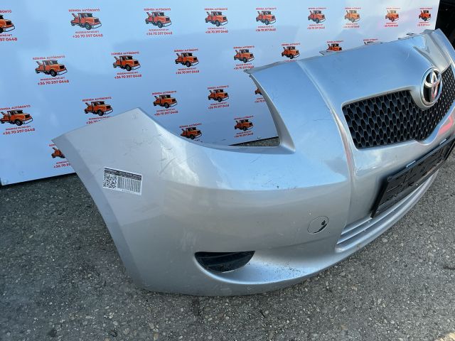 bontott TOYOTA YARIS Első Lökhárító (Részeivel)