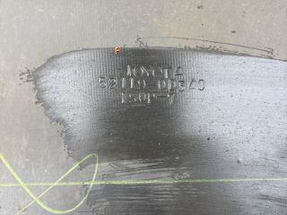 bontott TOYOTA YARIS Első Lökhárító (Részeivel)