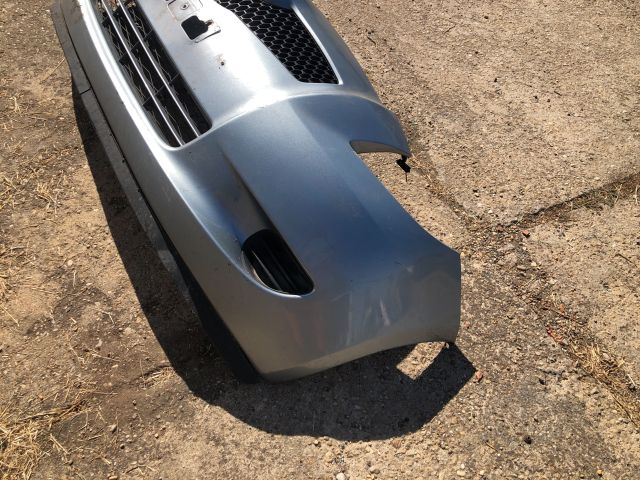 bontott TOYOTA YARIS Első Lökhárító (Részeivel)