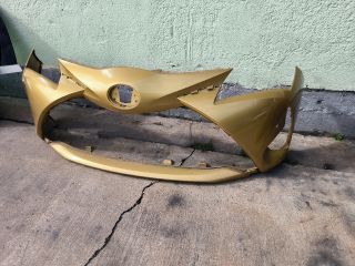 bontott TOYOTA YARIS Első Lökhárító (Részeivel)