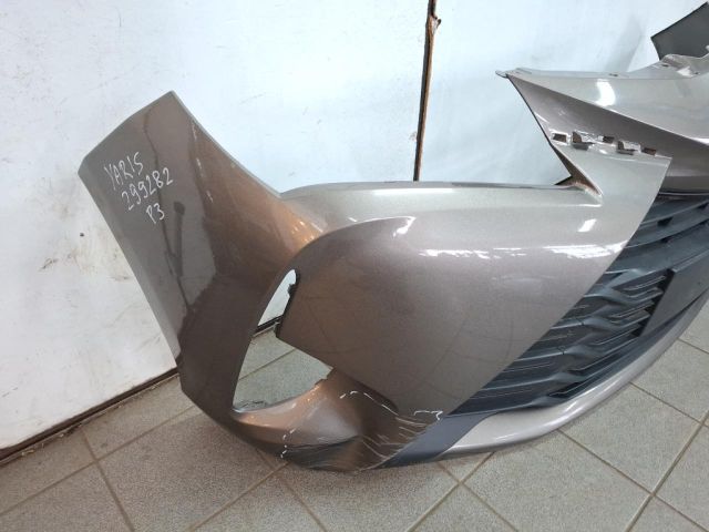 bontott TOYOTA YARIS Első Lökhárító (Üresen)