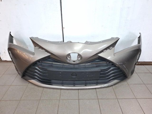 bontott TOYOTA YARIS Első Lökhárító (Üresen)