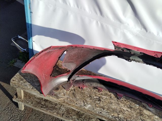 bontott TOYOTA YARIS Első Lökhárító (Üresen)