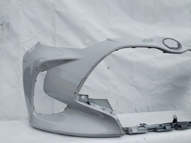 bontott TOYOTA YARIS Első Lökhárító (Üresen)