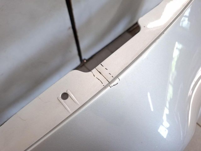 bontott TOYOTA YARIS Első Lökhárító (Üresen)