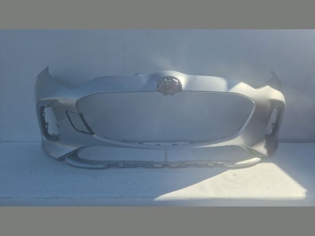 bontott TOYOTA YARIS Első Lökhárító (Üresen)