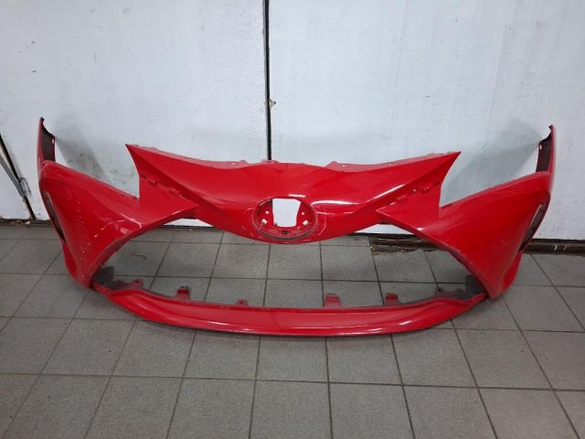 bontott TOYOTA YARIS Első Lökhárító (Üresen)