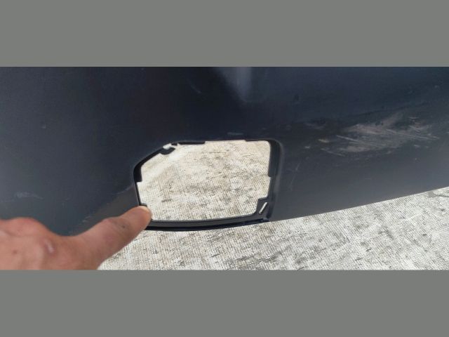 bontott TOYOTA YARIS Első Lökhárító (Üresen)