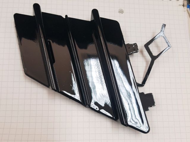 bontott TOYOTA YARIS Első Vonószem Burkolat