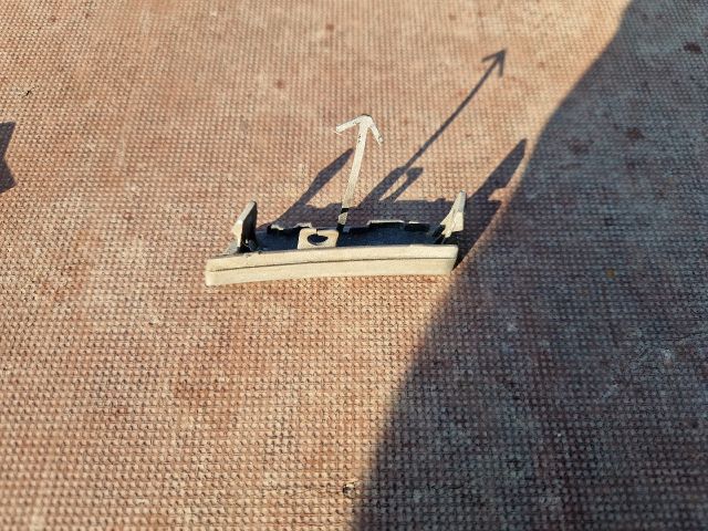 bontott TOYOTA YARIS Első Vonószem Burkolat