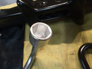 bontott TOYOTA YARIS Emelő