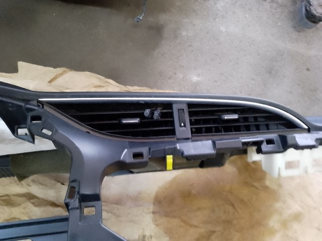 bontott TOYOTA YARIS Felső Műszerfal Burkolat