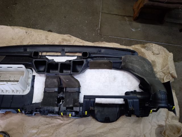 bontott TOYOTA YARIS Felső Műszerfal Burkolat