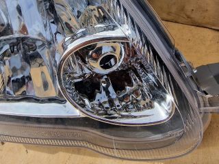 bontott TOYOTA YARIS Fényszóró Pár