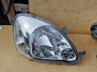 bontott TOYOTA YARIS Fényszóró Pár