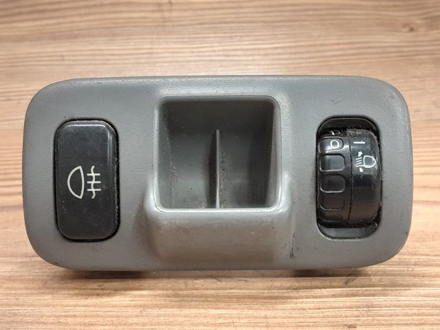 bontott TOYOTA YARIS Fényszórómagasság Állító Kapcsoló