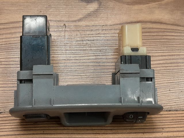 bontott TOYOTA YARIS Fényszórómagasság Állító Kapcsoló