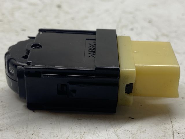 bontott TOYOTA YARIS Fényszórómagasság Állító Kapcsoló