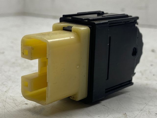 bontott TOYOTA YARIS Fényszórómagasság Állító Kapcsoló