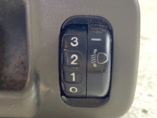 bontott TOYOTA YARIS Fényszórómagasság Állító Kapcsoló