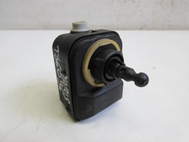 bontott TOYOTA YARIS Fényszórómagasság Állító Motor Bal