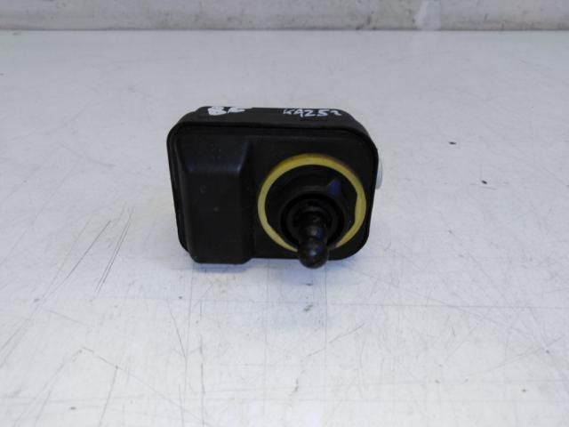 bontott TOYOTA YARIS Fényszórómagasság Állító Motor Bal